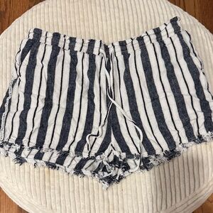 Versona High Waist Striped Black and White Shorts